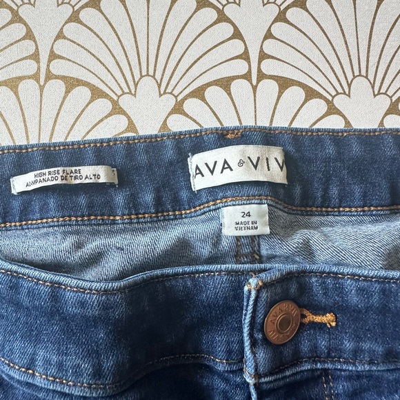 Ava & Viv High Rise Flare Jeans - Picture 3 of 3